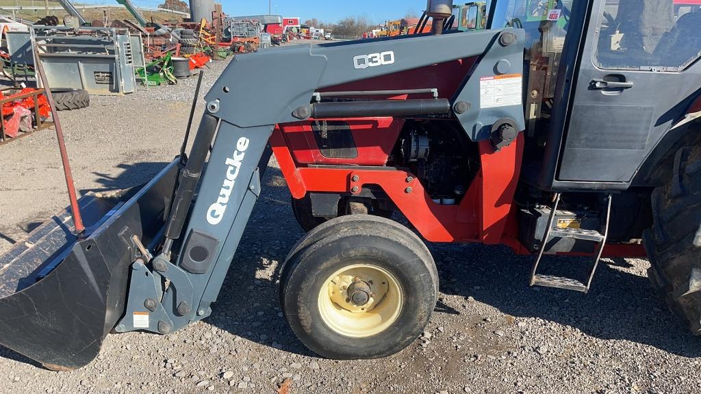 CASE IH 4210 TRACTOR