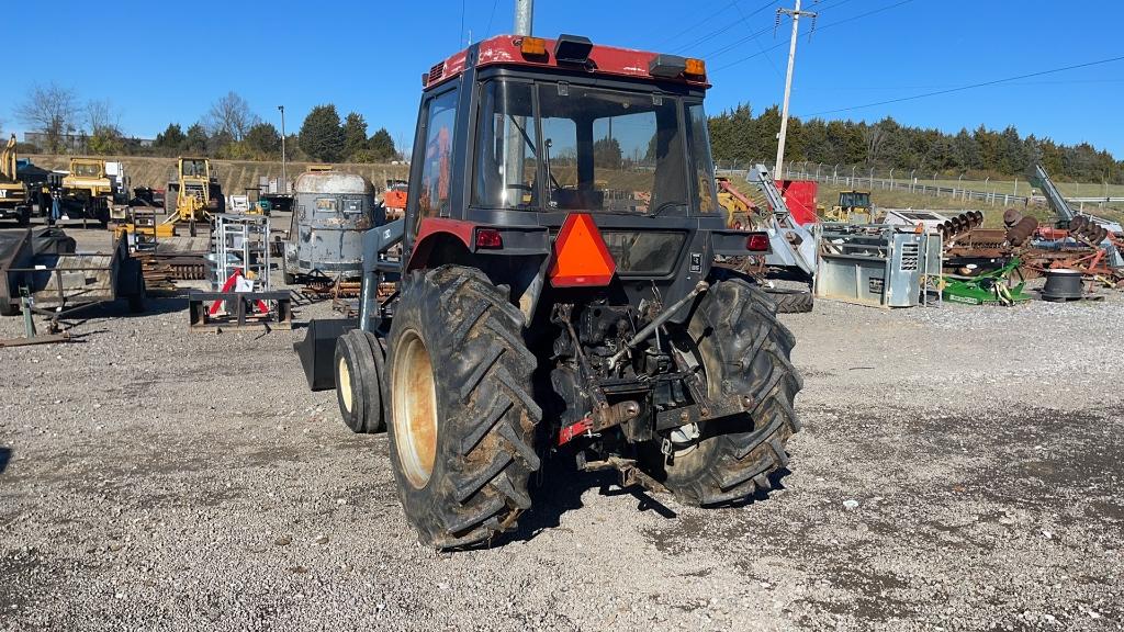 CASE IH 4210 TRACTOR