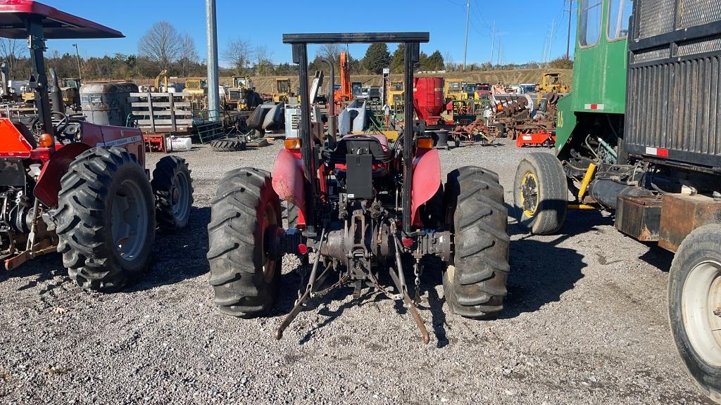 MASSEY FERGUSON 240 TRACTOR