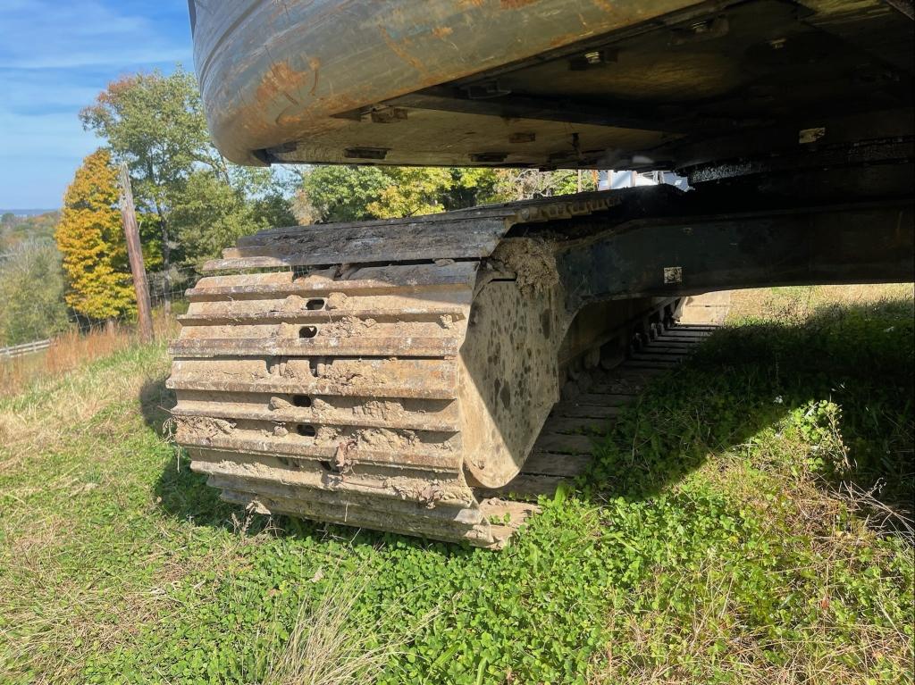 VOLVO EC140B LC EXCAVATOR