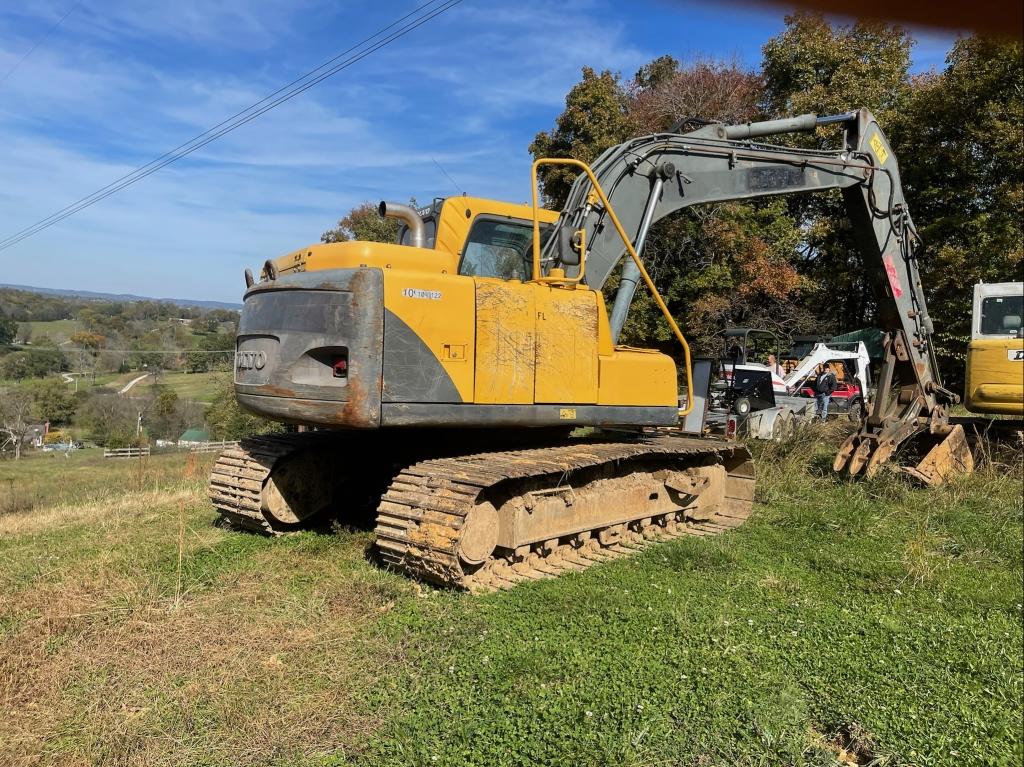 VOLVO EC140B LC EXCAVATOR