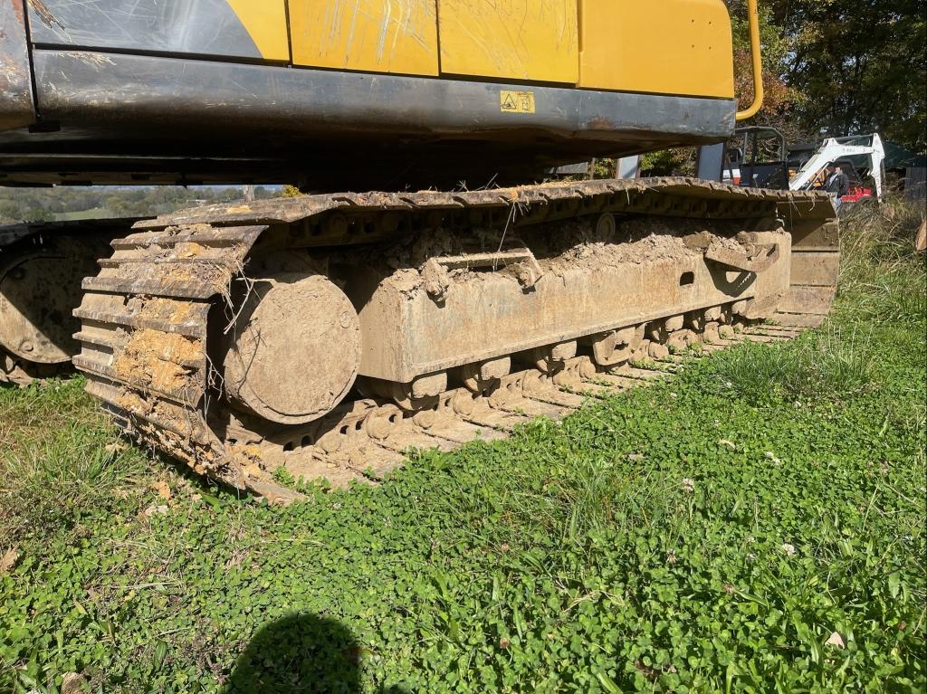 VOLVO EC140B LC EXCAVATOR