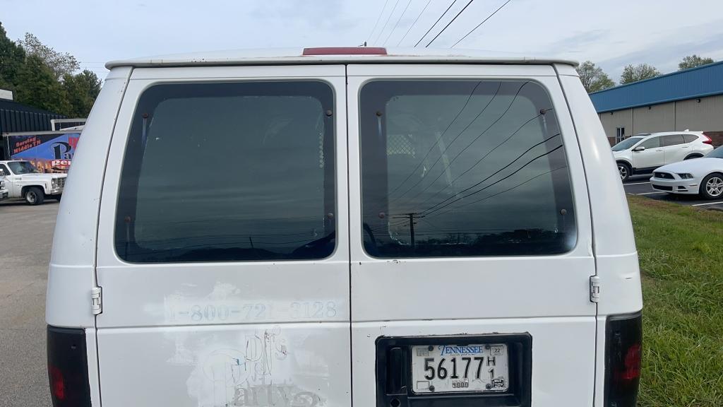 2004 FORD E-250 VAN