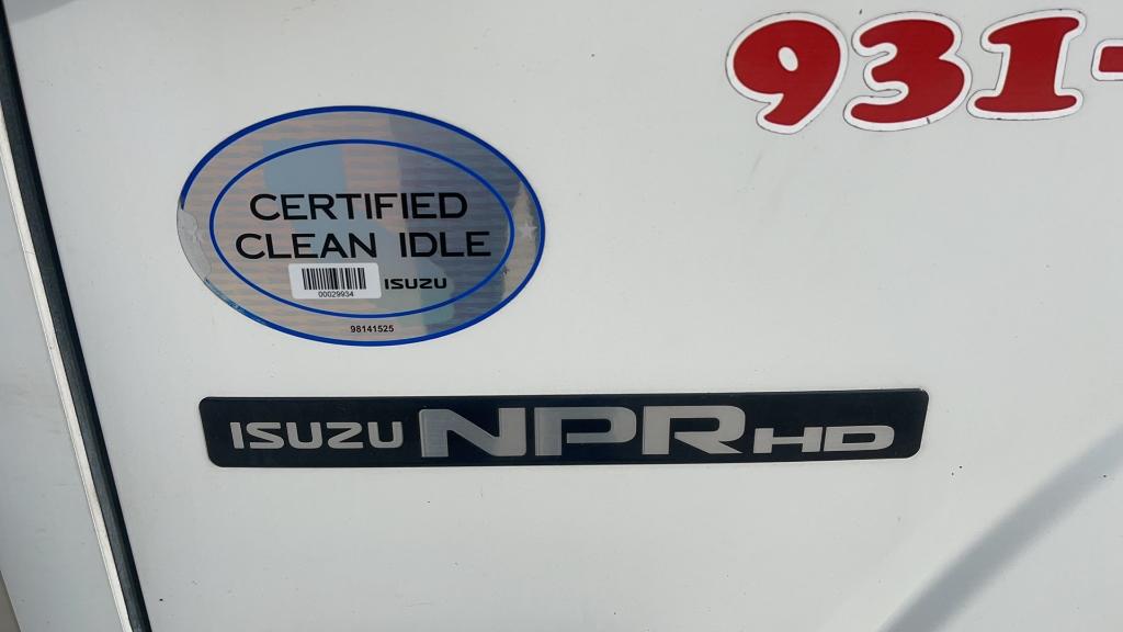 2014 ISUZU NPR HD BOX TRUCK