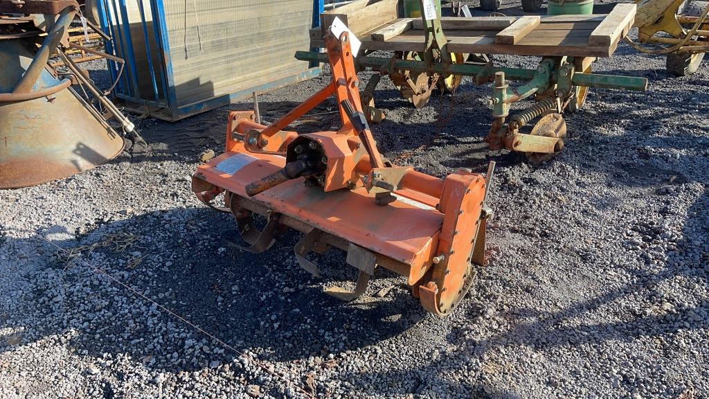 KUBOTA 3PT HITCH 36" TILLER