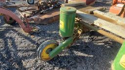 JOHN DEERE 3PT HITCH 2 ROW CORN PLANTER