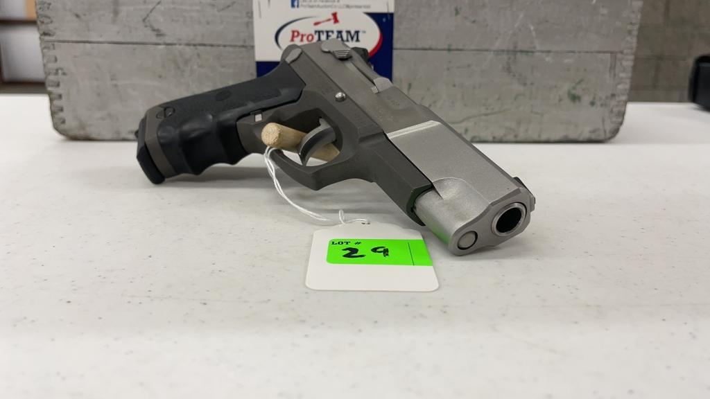 RUGER P90DC .45 ACP