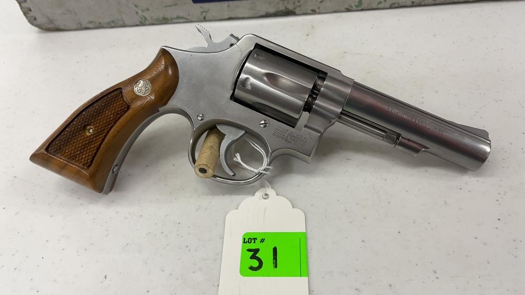 SMITH AND WESSON .38SPECIAL MODEL 64-5 REVOLVER