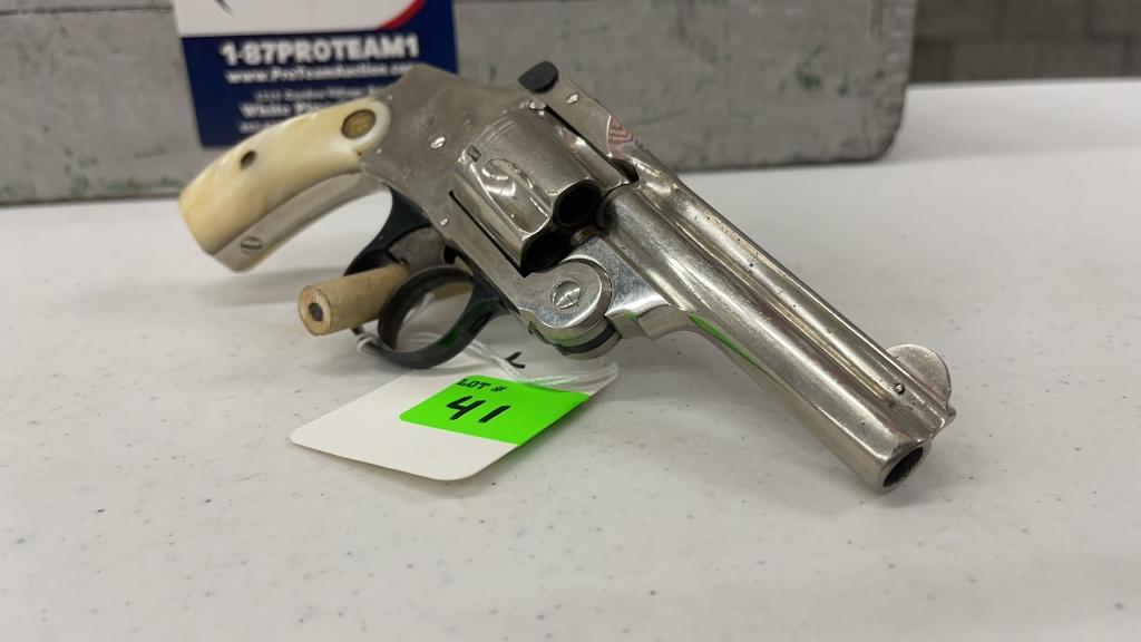 SMITH AND WESSON .38 CT REVOLVER PISTOL