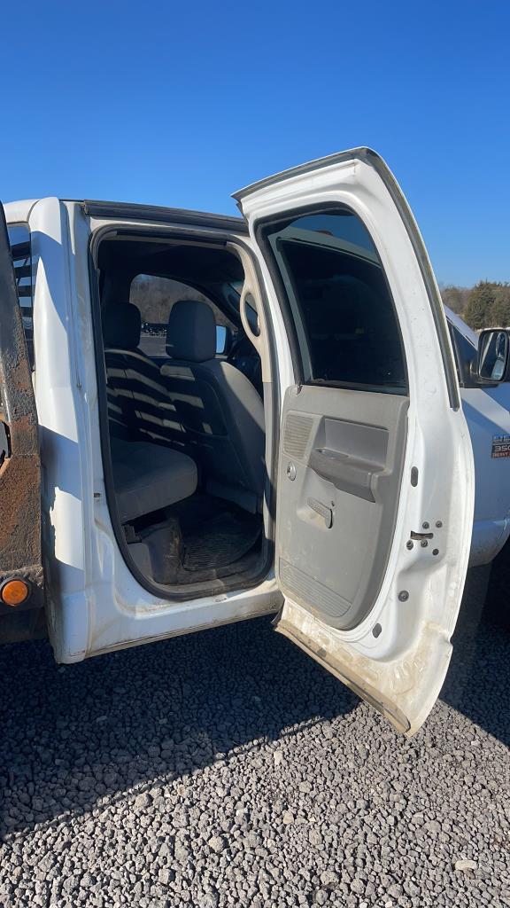 2007 DODGE 3500 CAB AND CHASSIS