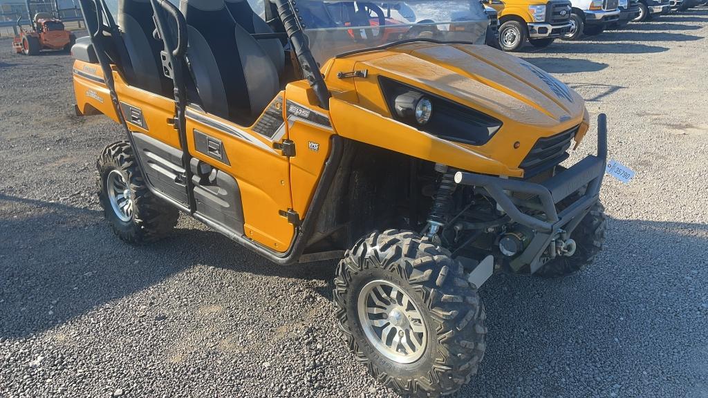 2013 KAWASAKI TERYX4 LE V-TWIN SIDE BY SIDE