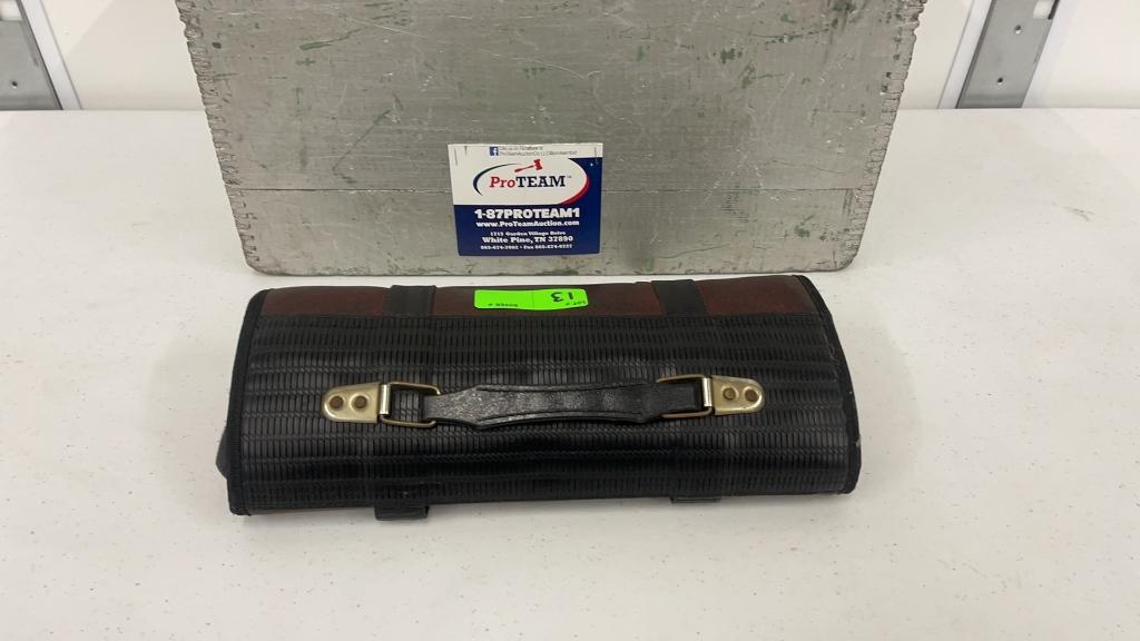 POCKET KNIFE ROLL CASE WITH HANDLE