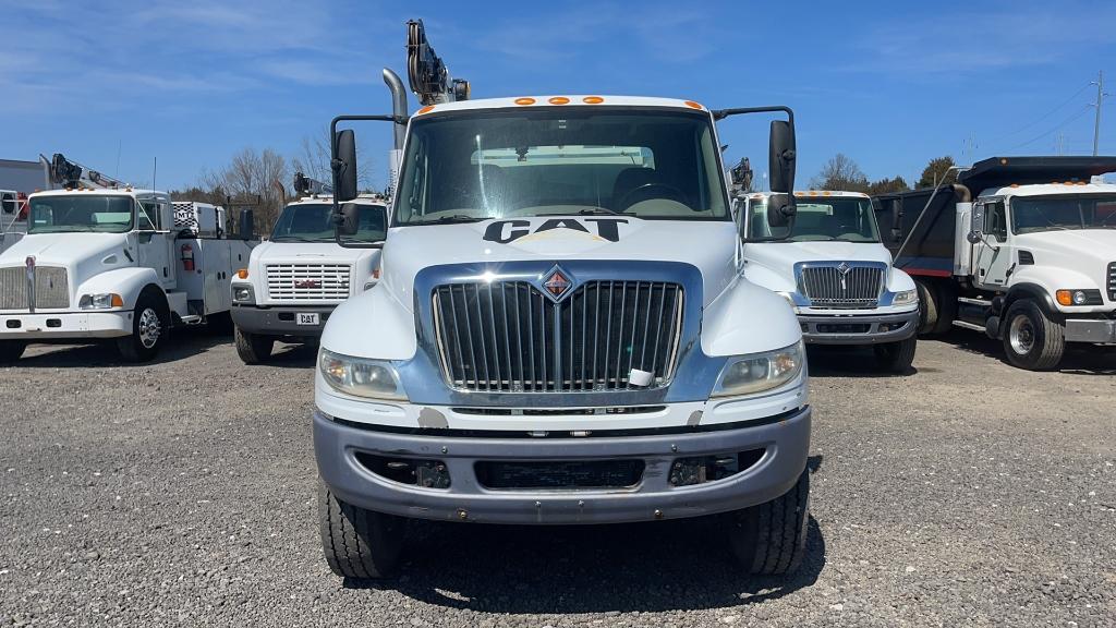 2012 INTERNATIONAL 4400 DURA STAR SERVICE TRUCK