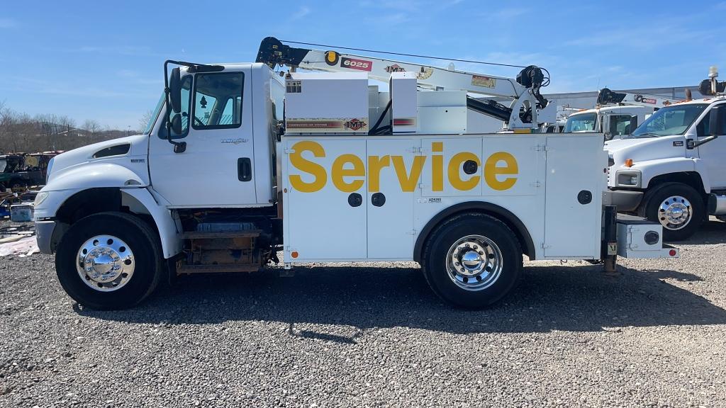 2012 INTERNATIONAL 4400 DURA STAR SERVICE TRUCK