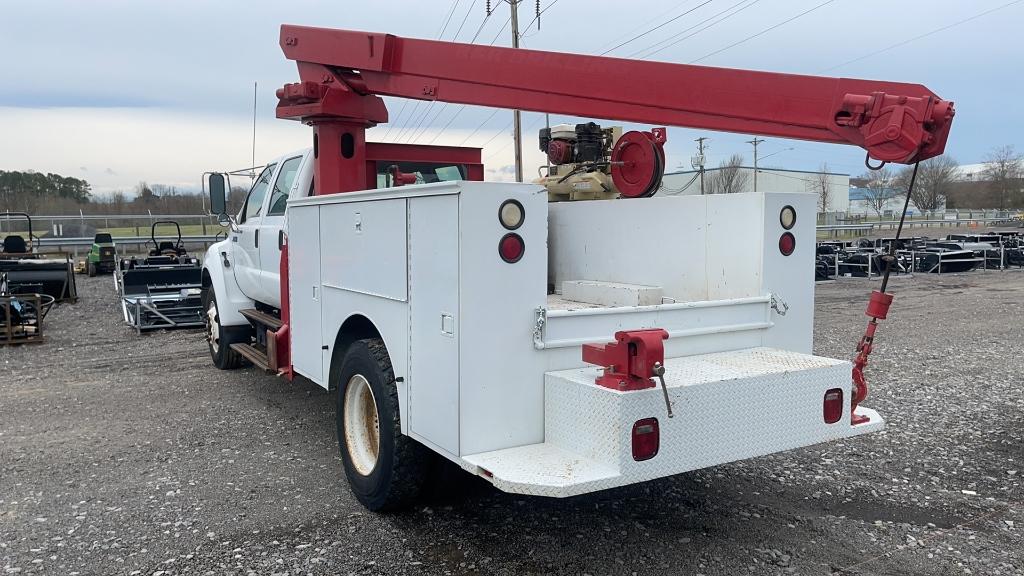 2000 FORD F-650 SERVICE TRUCK