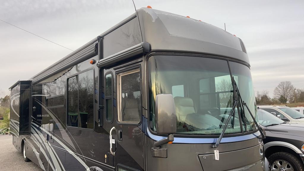 2008 GULF STREAM TOUR MASTER 42' MOTOR HOME