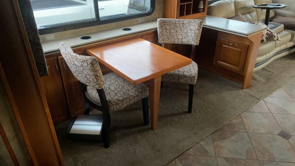 2008 GULF STREAM TOUR MASTER 42' MOTOR HOME