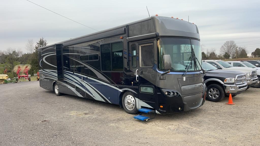 2008 GULF STREAM TOUR MASTER 42' MOTOR HOME