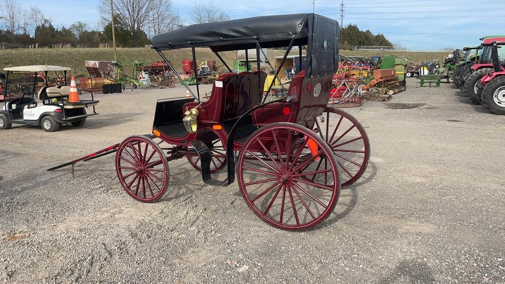 AMISH BUILT HORSE DRAWN 2 SEAT SURREY