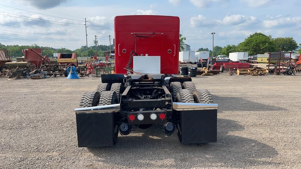 2008 KENWORTH T800 TANDEM AXLE SLEEPER SEMI TRUCK