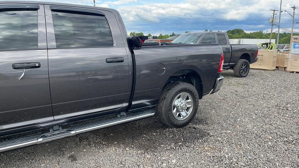 2022 RAM 2500 HEAVY DUTY CREW CAB PICKUP TRUCK