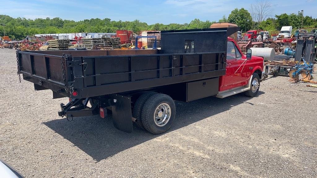 1997 FORD F-350 SINGLE AXLE DUMP TRUCK