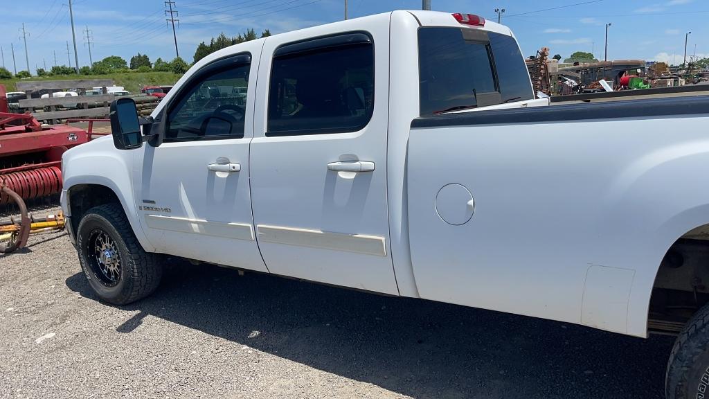 2009 GMC 2500HD CREW CAB PICKUP TRUCK