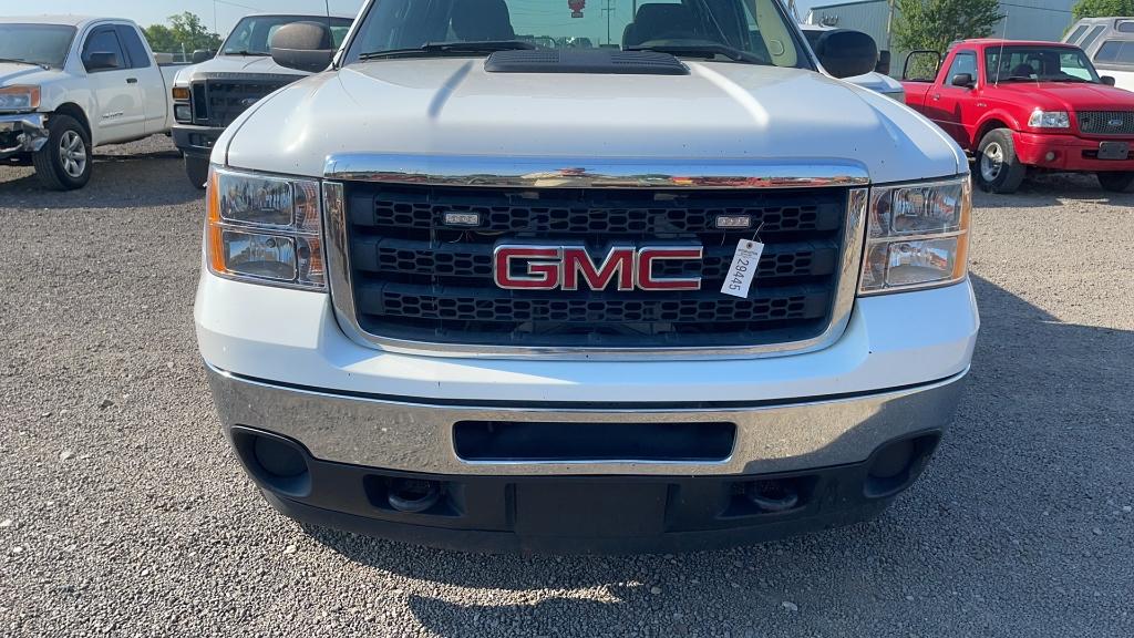 2011 GMC 2500 HD PICKUP TRUCK