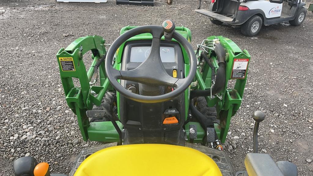 JOHN DEERE 1025R TRACTOR