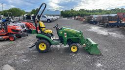 JOHN DEERE 1025R TRACTOR