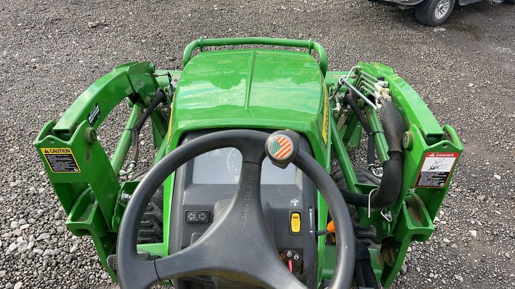 JOHN DEERE 1025R TRACTOR