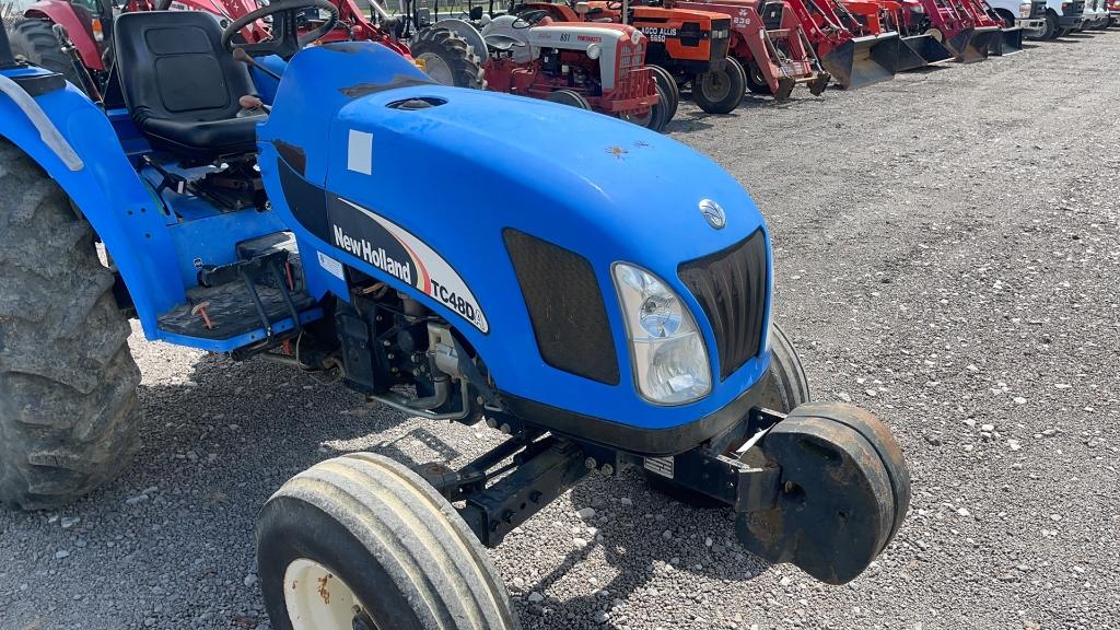 NEW HOLLAND TC48DA TRACTOR