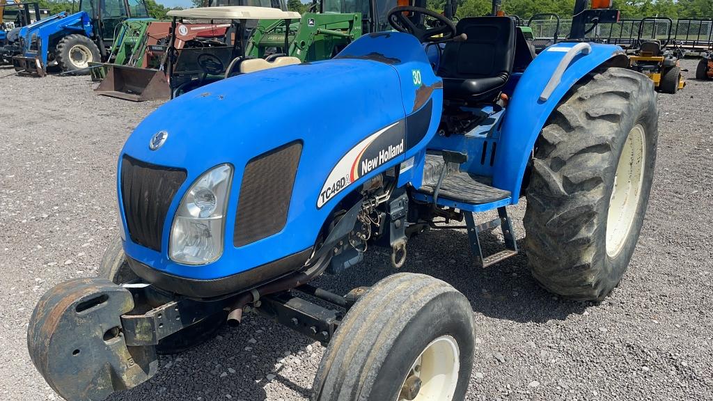 NEW HOLLAND TC48DA TRACTOR