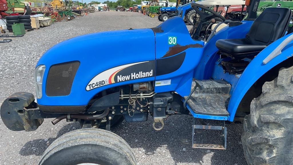 NEW HOLLAND TC48DA TRACTOR