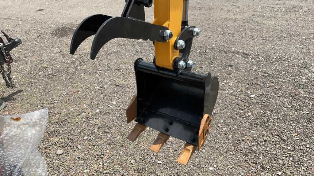 UNUSED AGT MINI EXCAVATOR