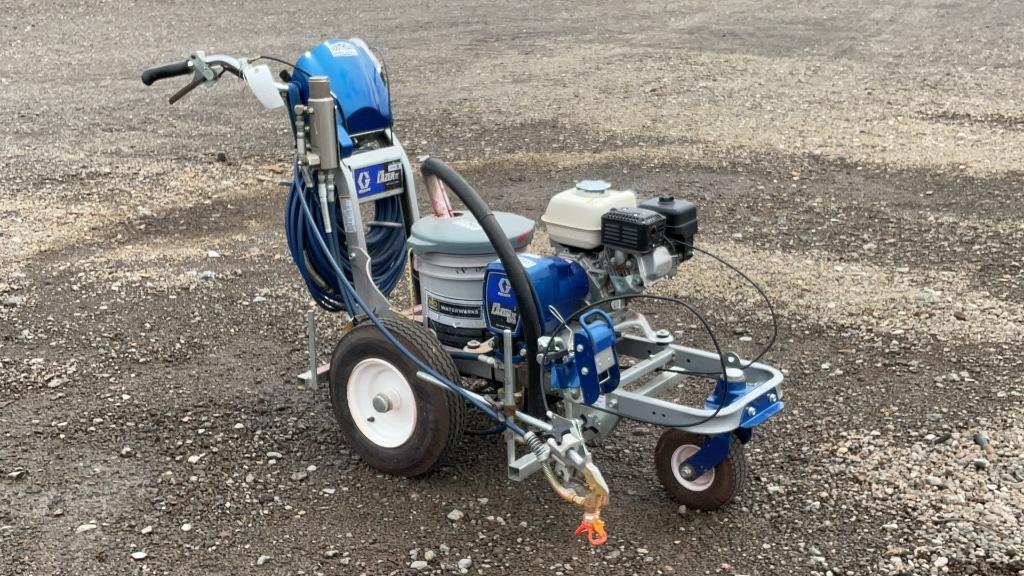 GRACO LINE LAZER IV 3900 PARKING LOT LINE SPRAYER