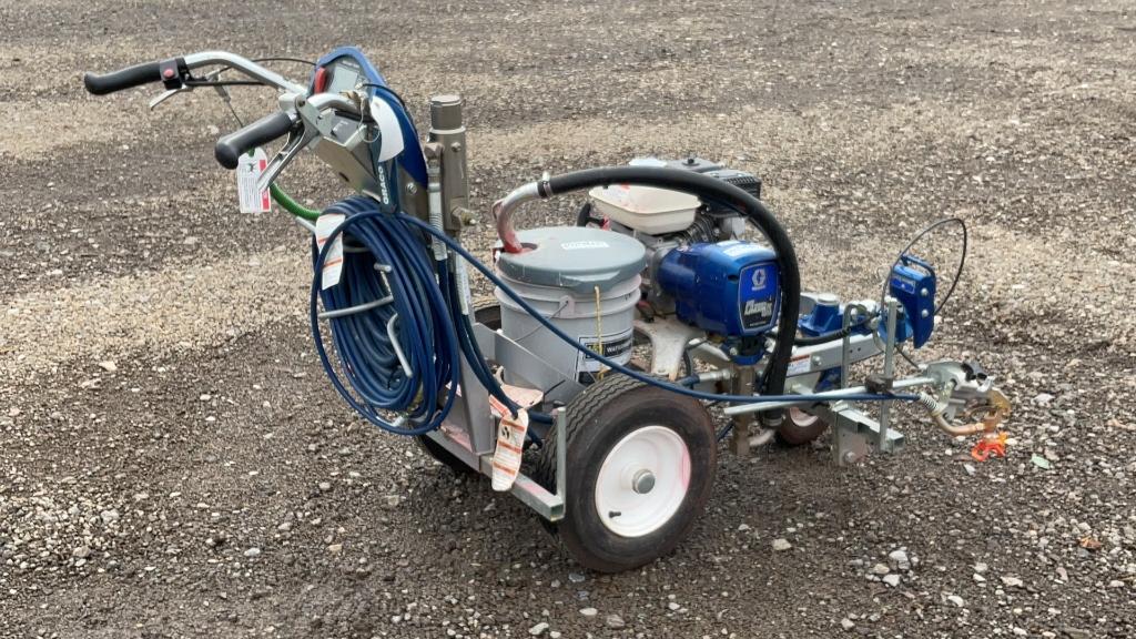 GRACO LINE LAZER IV 3900 PARKING LOT LINE SPRAYER