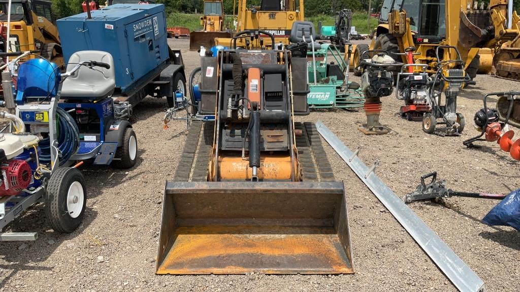 2008 BOXER 427 MINI SKID STEER