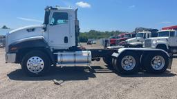 2012 CAT CT660 TANDEM AXLE ROAD TRACTOR