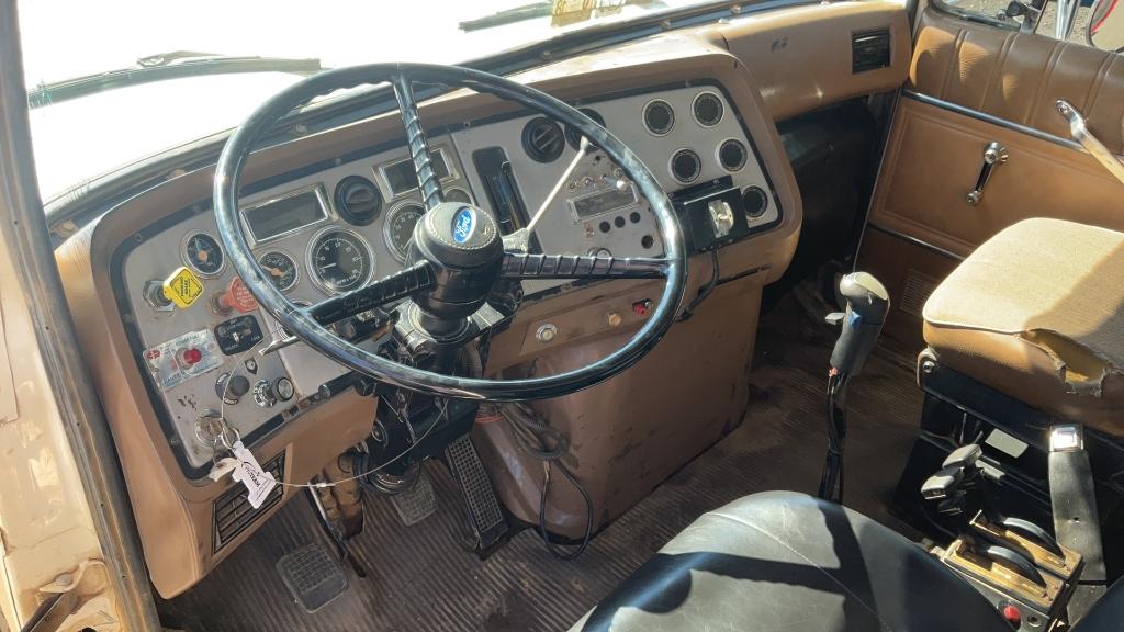 1994 FORD L9000 TANDEM AXLE DUMP TRUCK