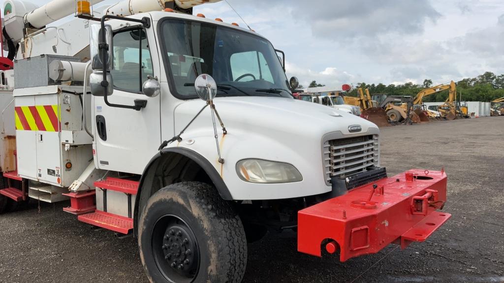 2007 FREIGHTLINER BUSINESS CLASS M2 BUCKET TRUCK