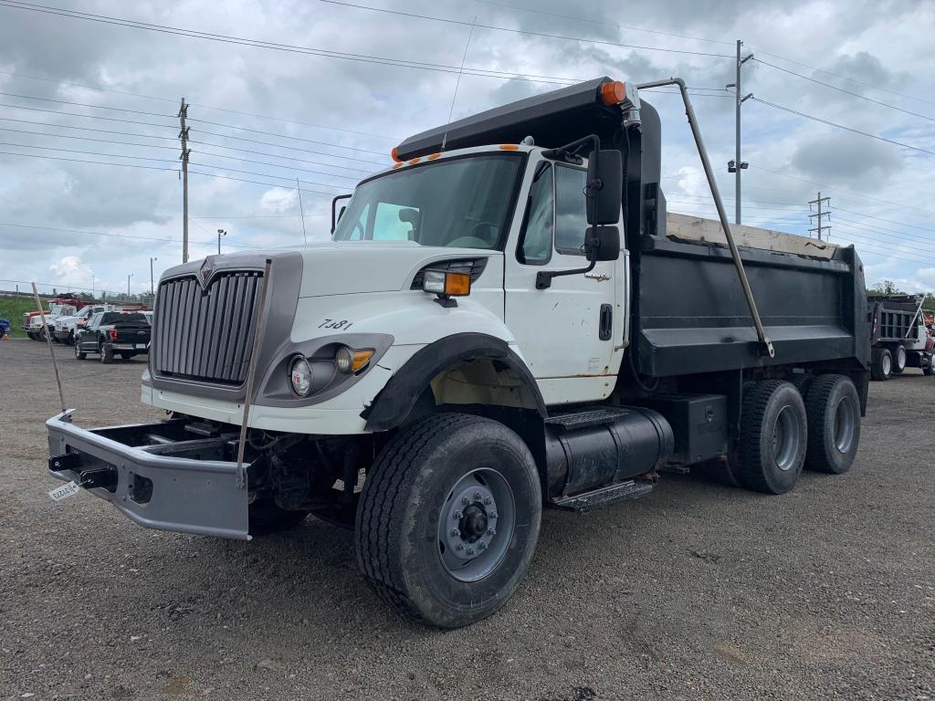 2008 INTERNATIONAL 7600 TANDEM AXLE DUMP TRUCK