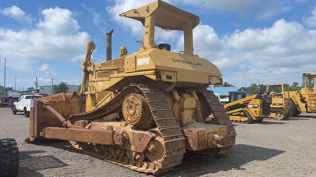 CAT D8L DOZER