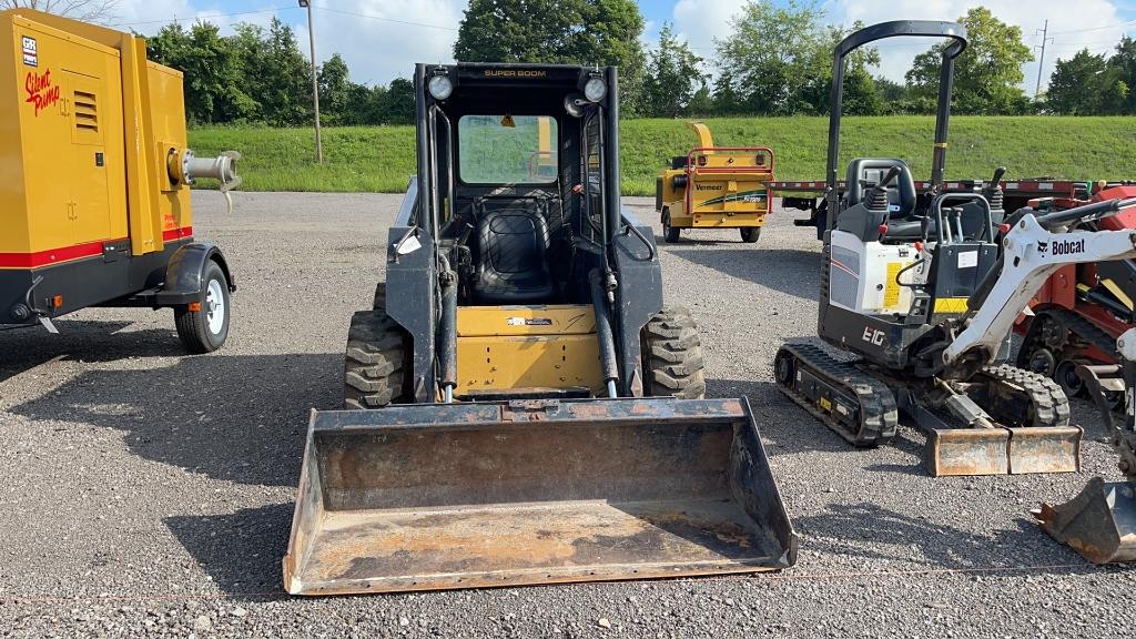 NEW HOLLAND L565 SKID STEER