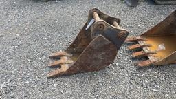 12" EXCAVATOR BUCKET