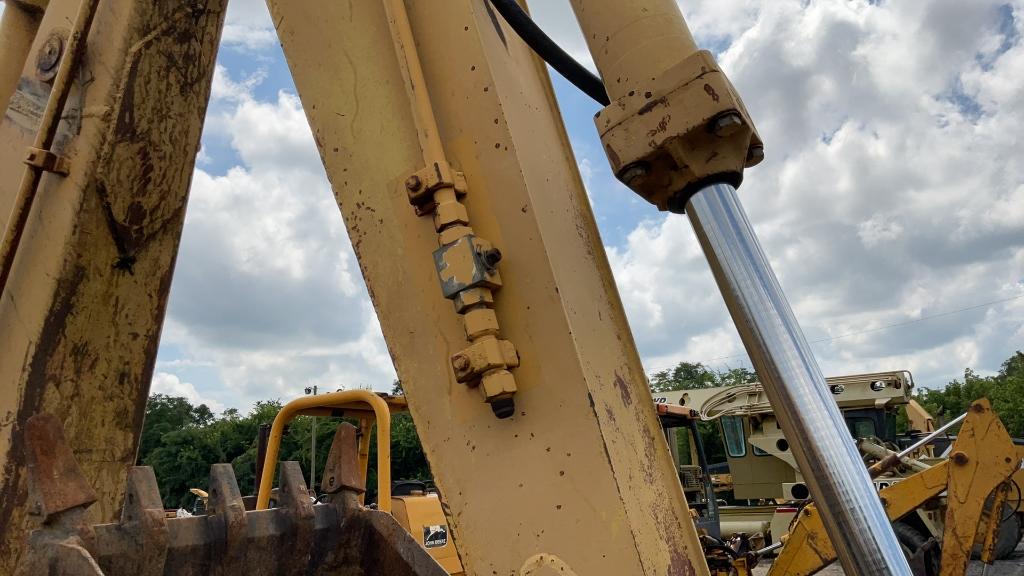 JOHN DEERE 710B LOADER/BACKHOE