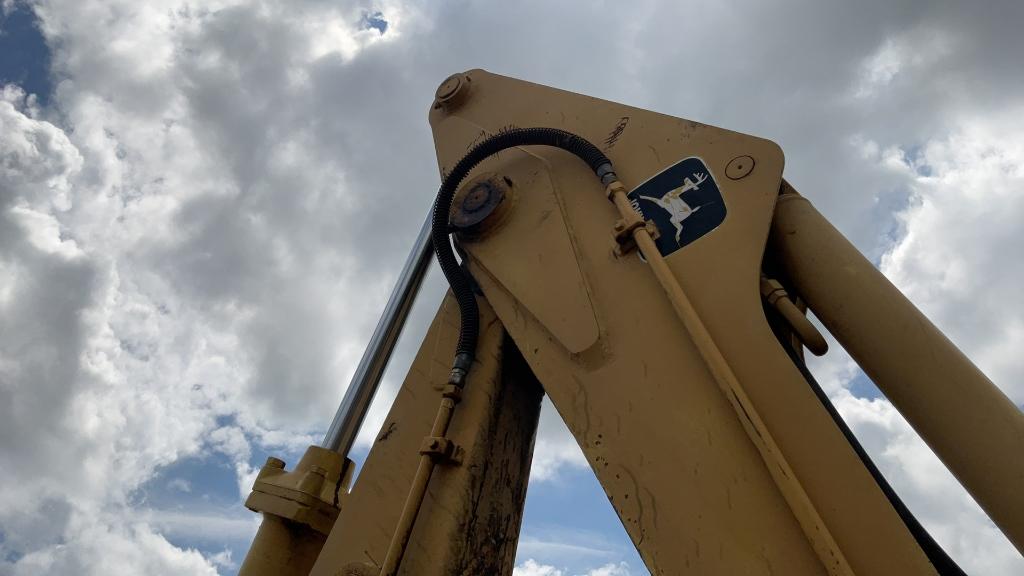 JOHN DEERE 710B LOADER/BACKHOE