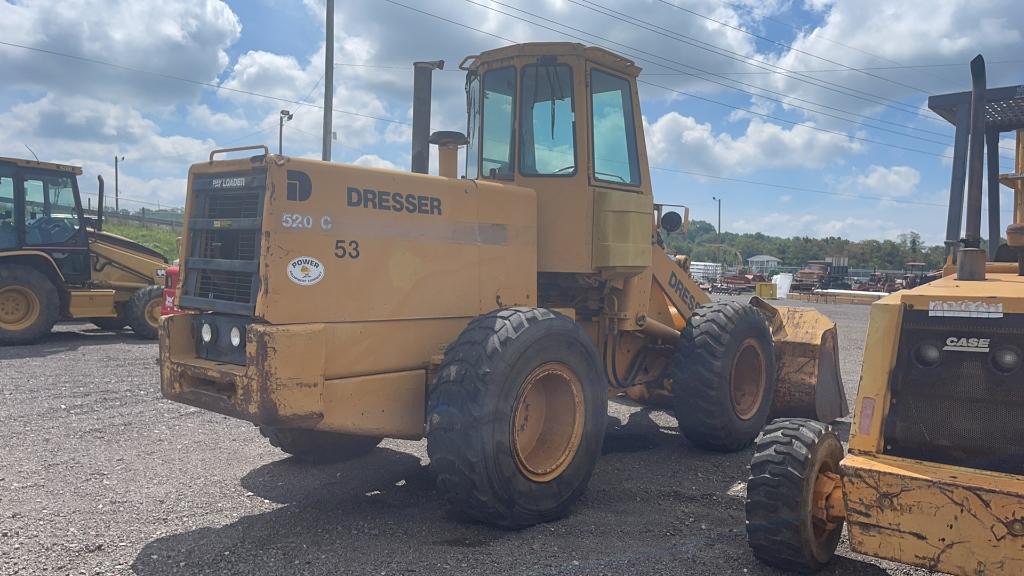 DRESSER 520C ARTICULATED WHEEL LOADER