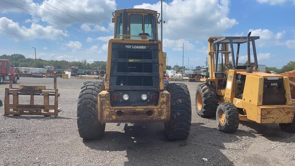 DRESSER 520C ARTICULATED WHEEL LOADER