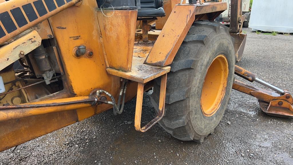 CASE 580C BACKHOE